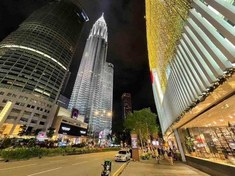 Ferienwohnung 1 Min To Klcc Twin Tower Kuala Lumpur Exterior foto