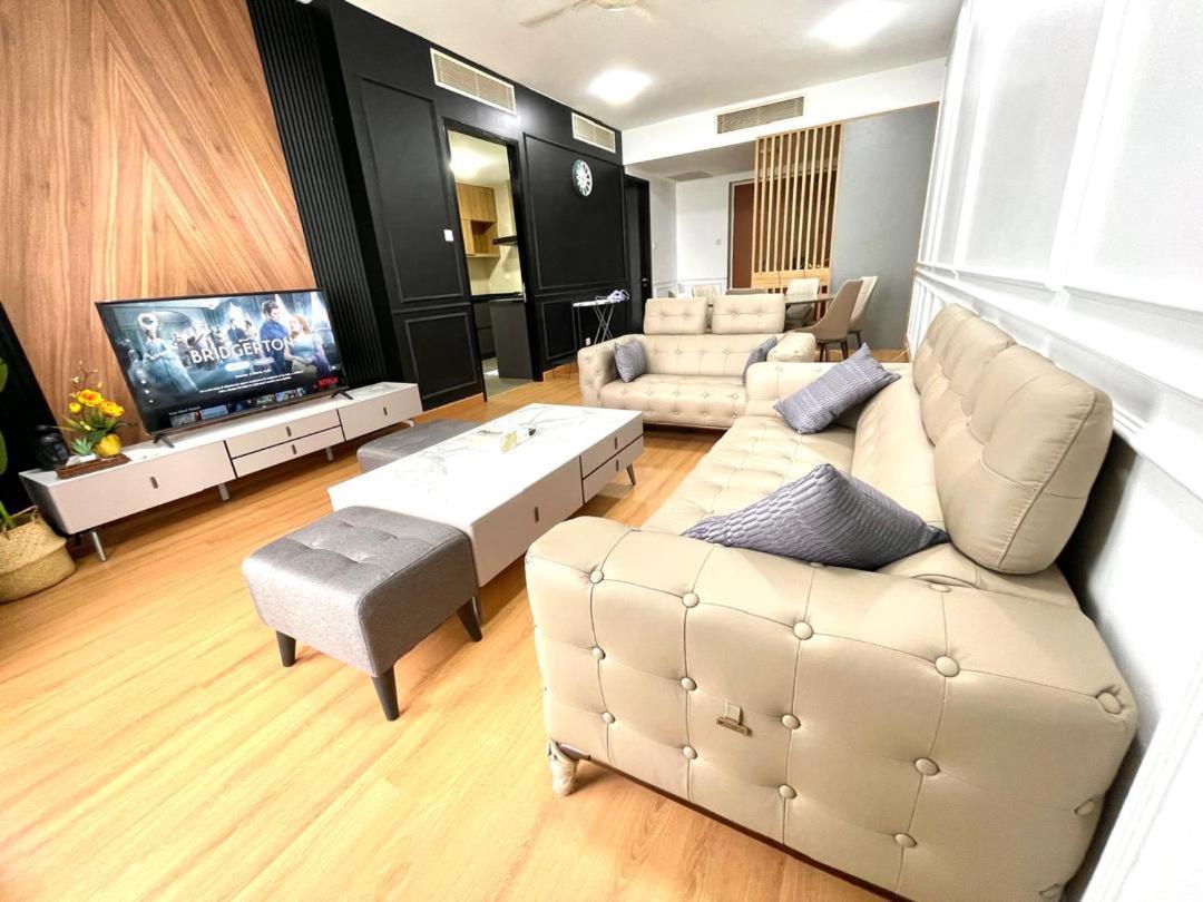 Ferienwohnung 1 Min To Klcc Twin Tower Kuala Lumpur Exterior foto